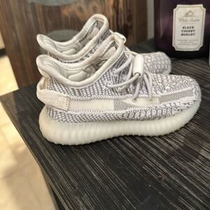 Toddler Yeezy shoes